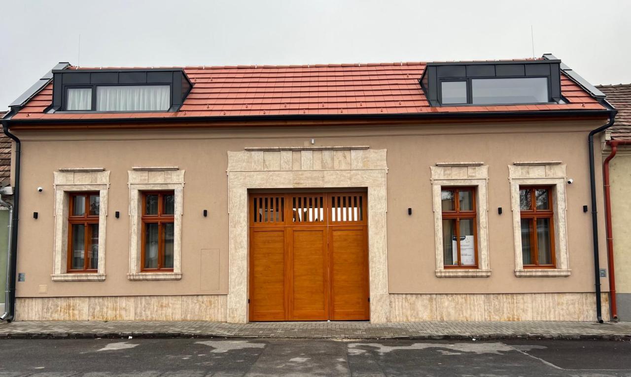 H11 Rooms Естерґом Екстер'єр фото