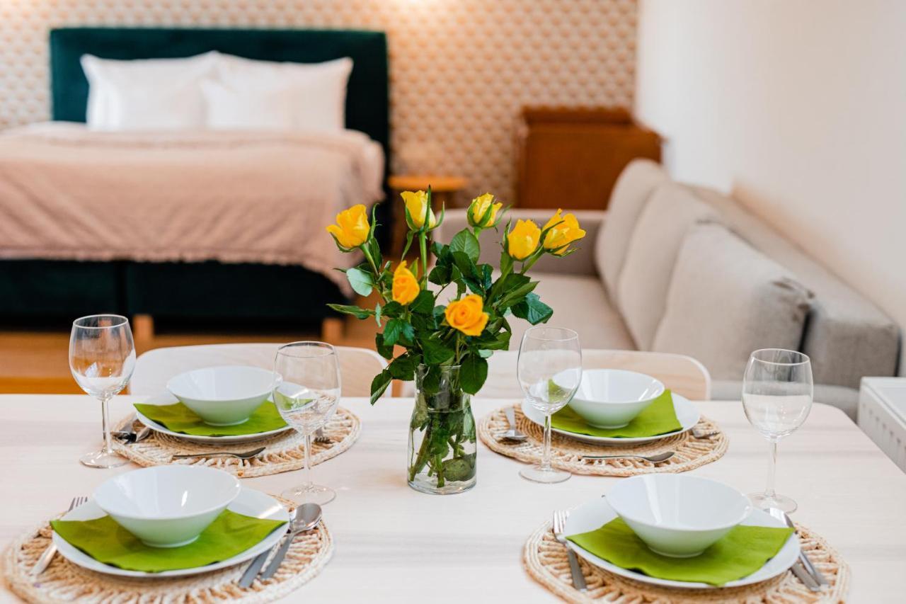 H11 Rooms Естерґом Екстер'єр фото