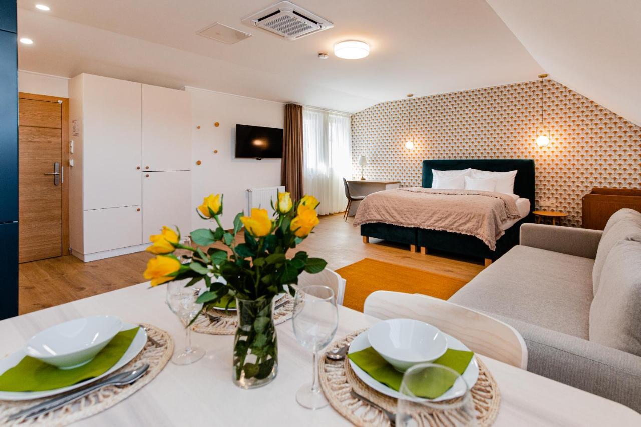 H11 Rooms Естерґом Екстер'єр фото