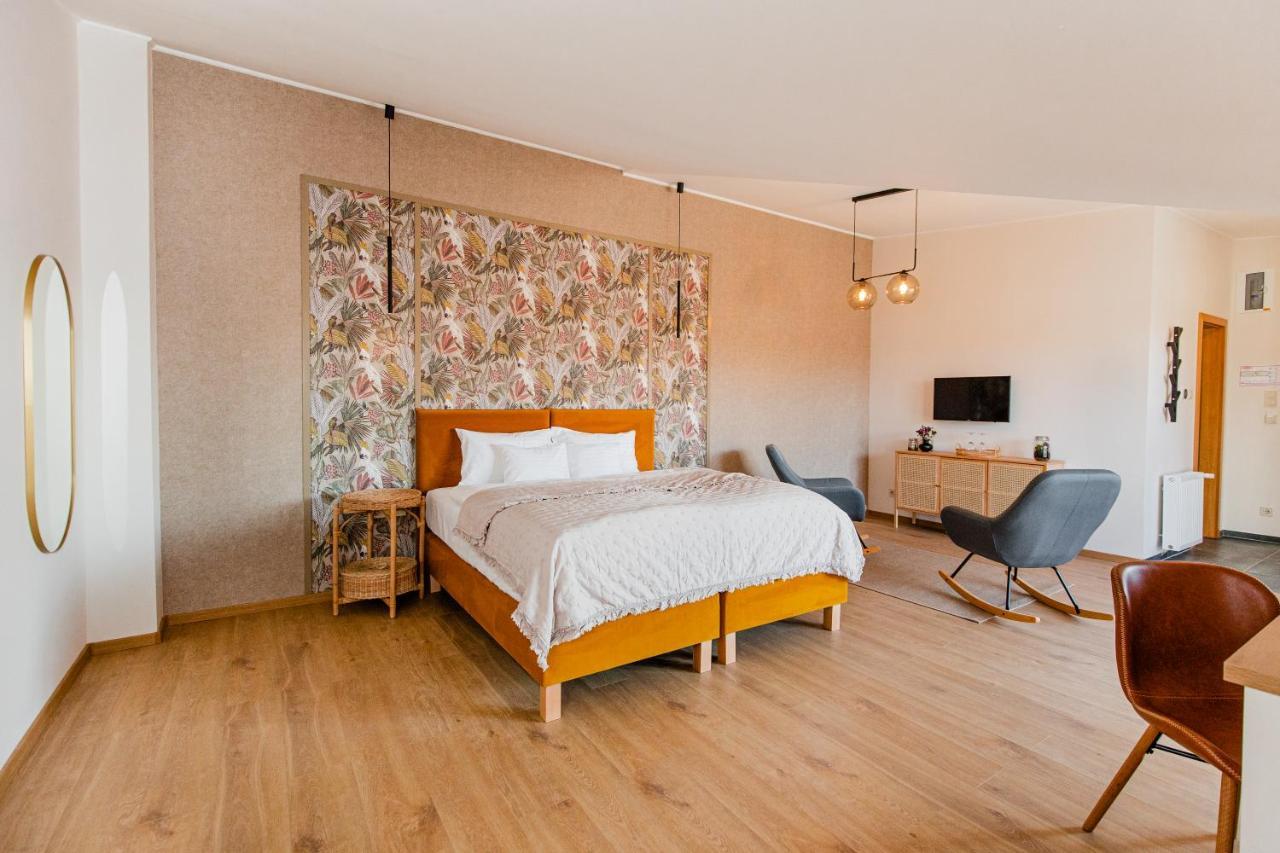 H11 Rooms Естерґом Екстер'єр фото